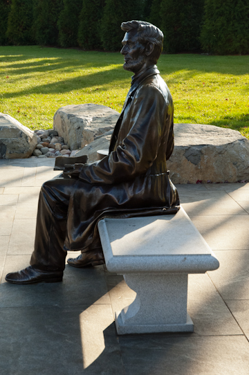 Abraham Lincoln Statue, Gettysburg National Military Park Visitor's Center, November 8, 2010